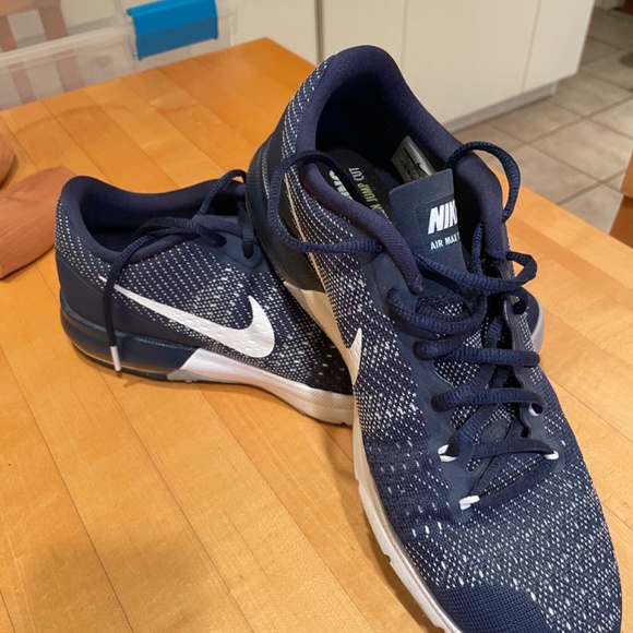 Nike main image 5